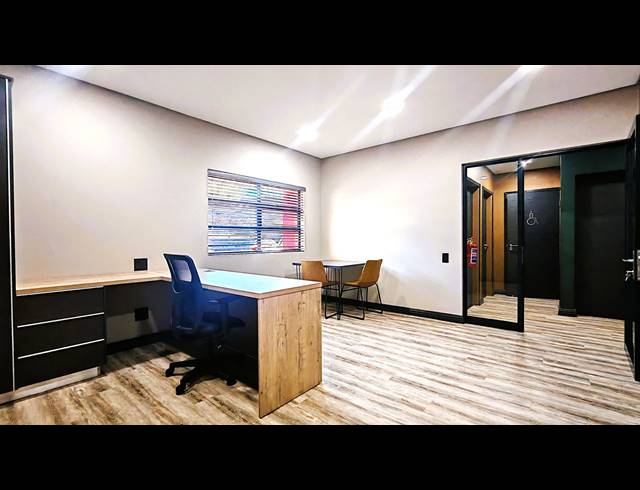 19M² OFFICE TO LET IN VANDERBIJLPARK SE